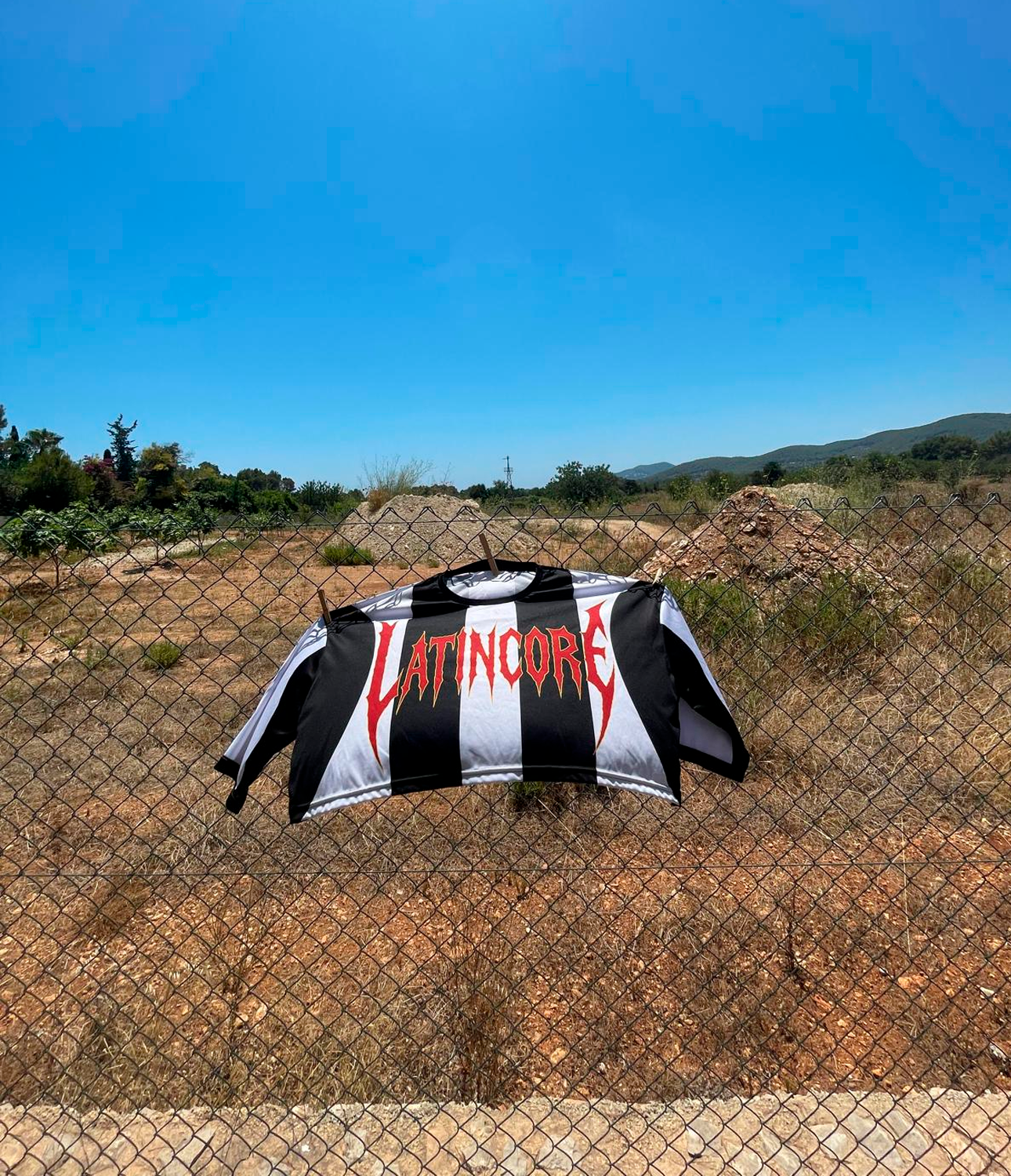 LATINCORE BLACK & WHITE CROPPED JERSEY | LIMITED EDITION