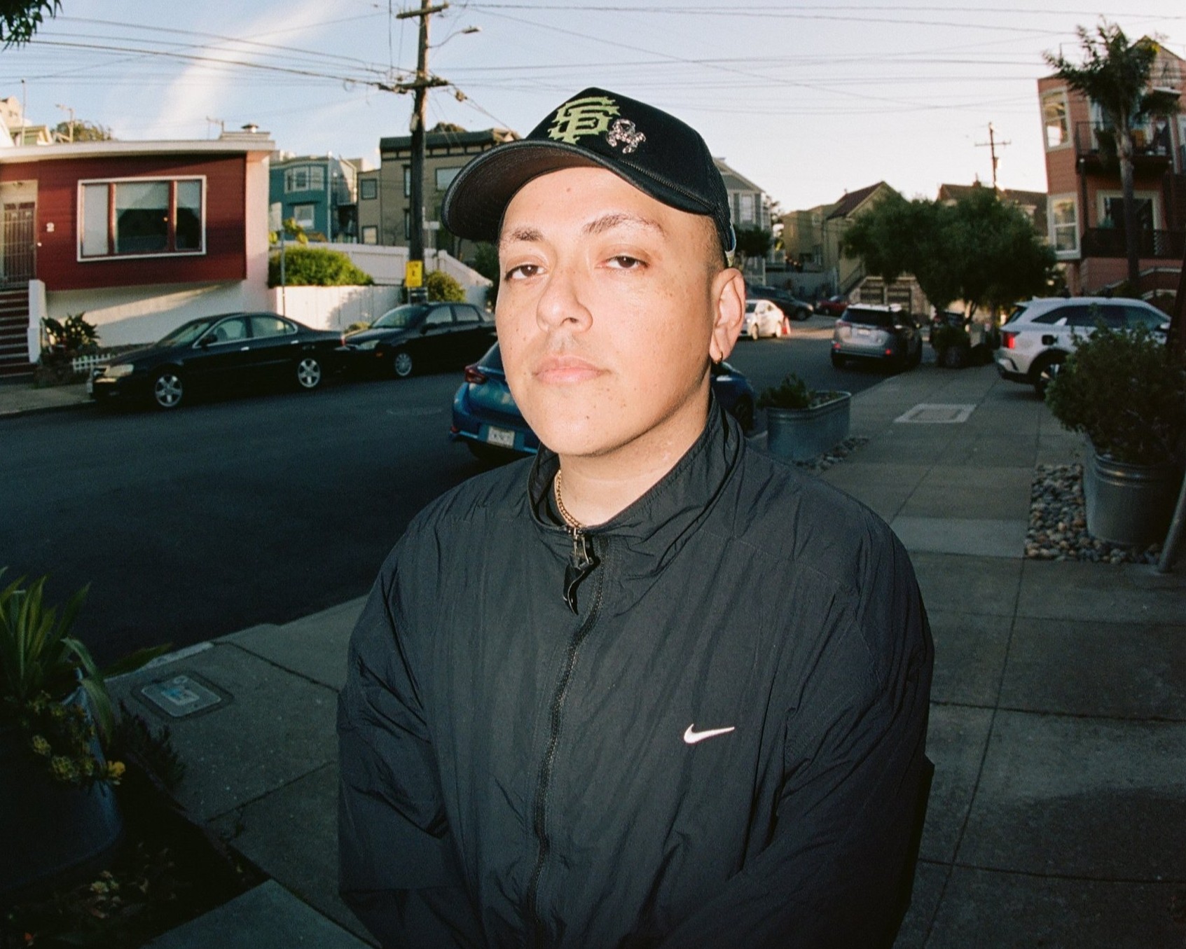 DJ Juanny presenta Metal Gear